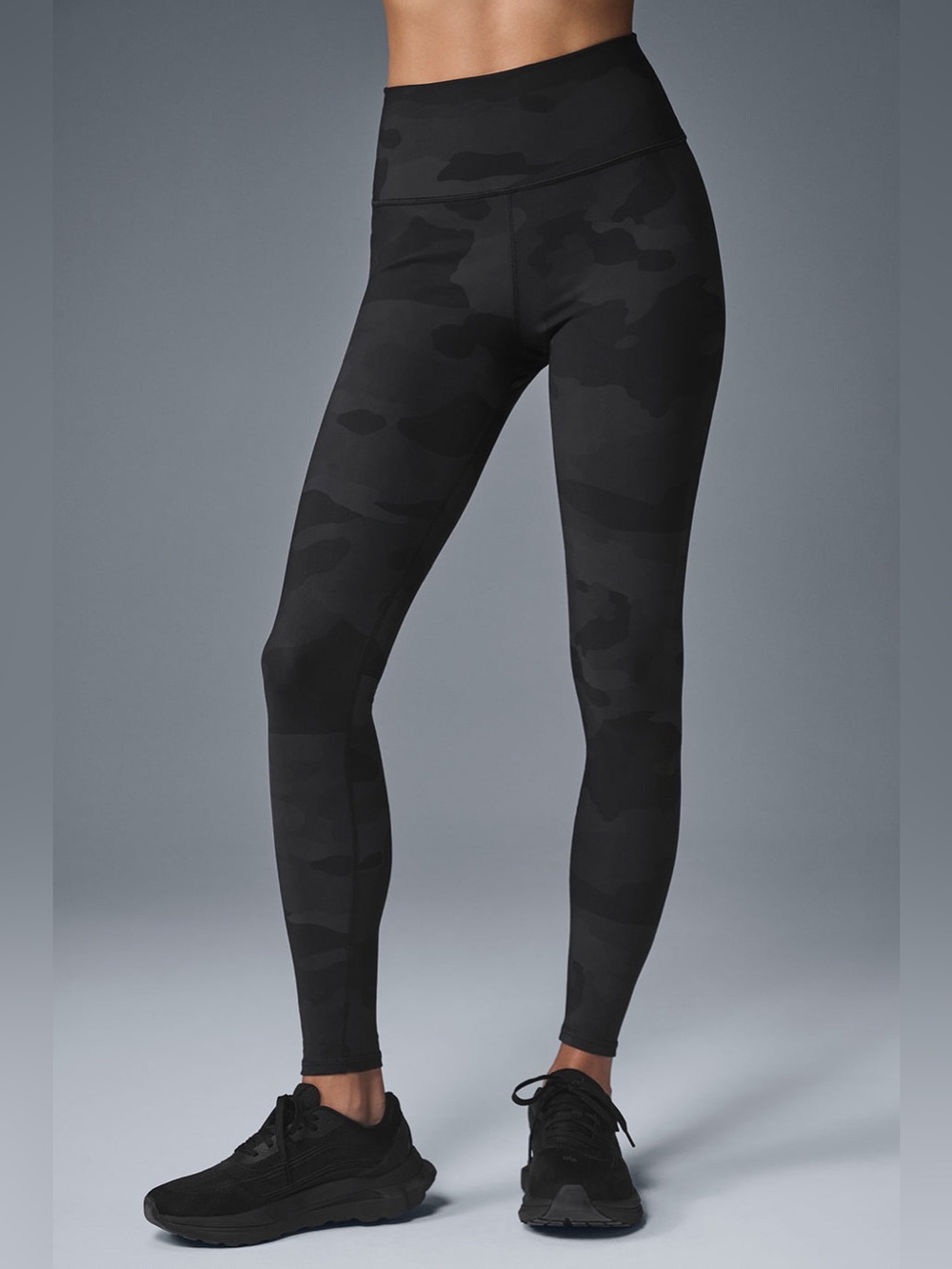 ALO Yoga High Waist Vapor Leggings in Black Camo | Size Small